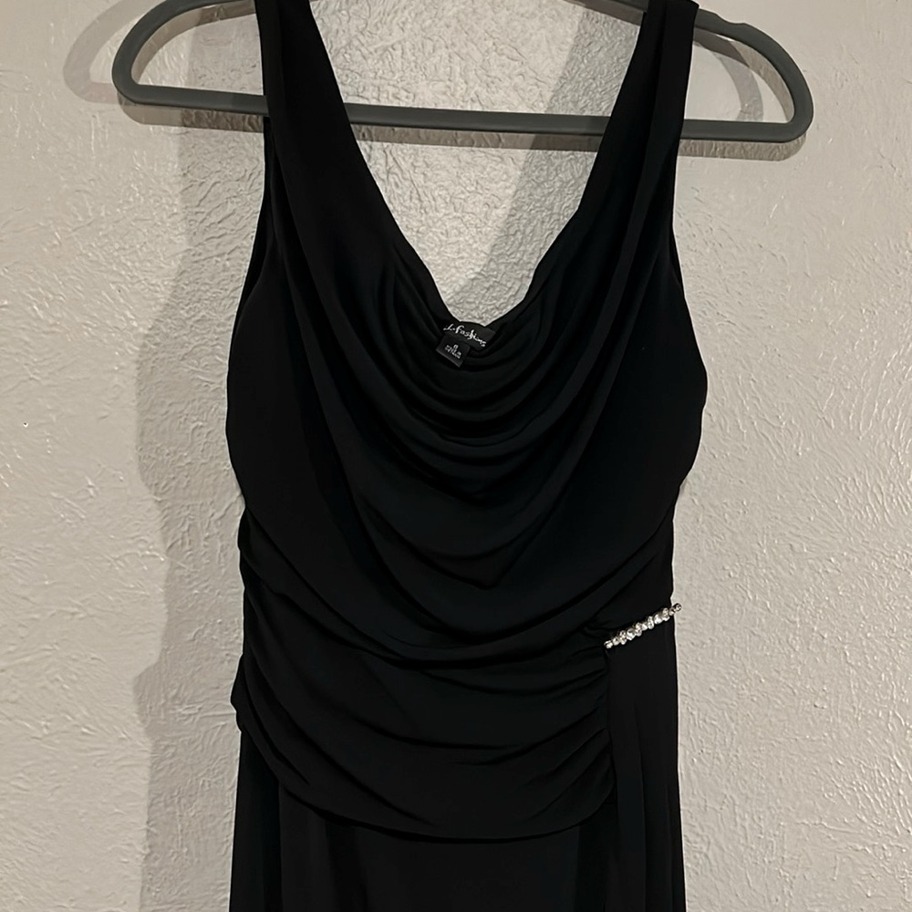 Perfect New Year’s dress SL fashions very flattering, like new worn once